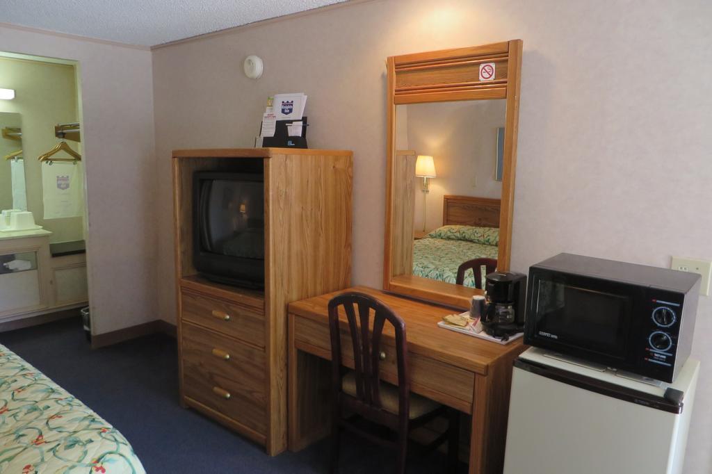 Knights Inn Canton Dış mekan fotoğraf